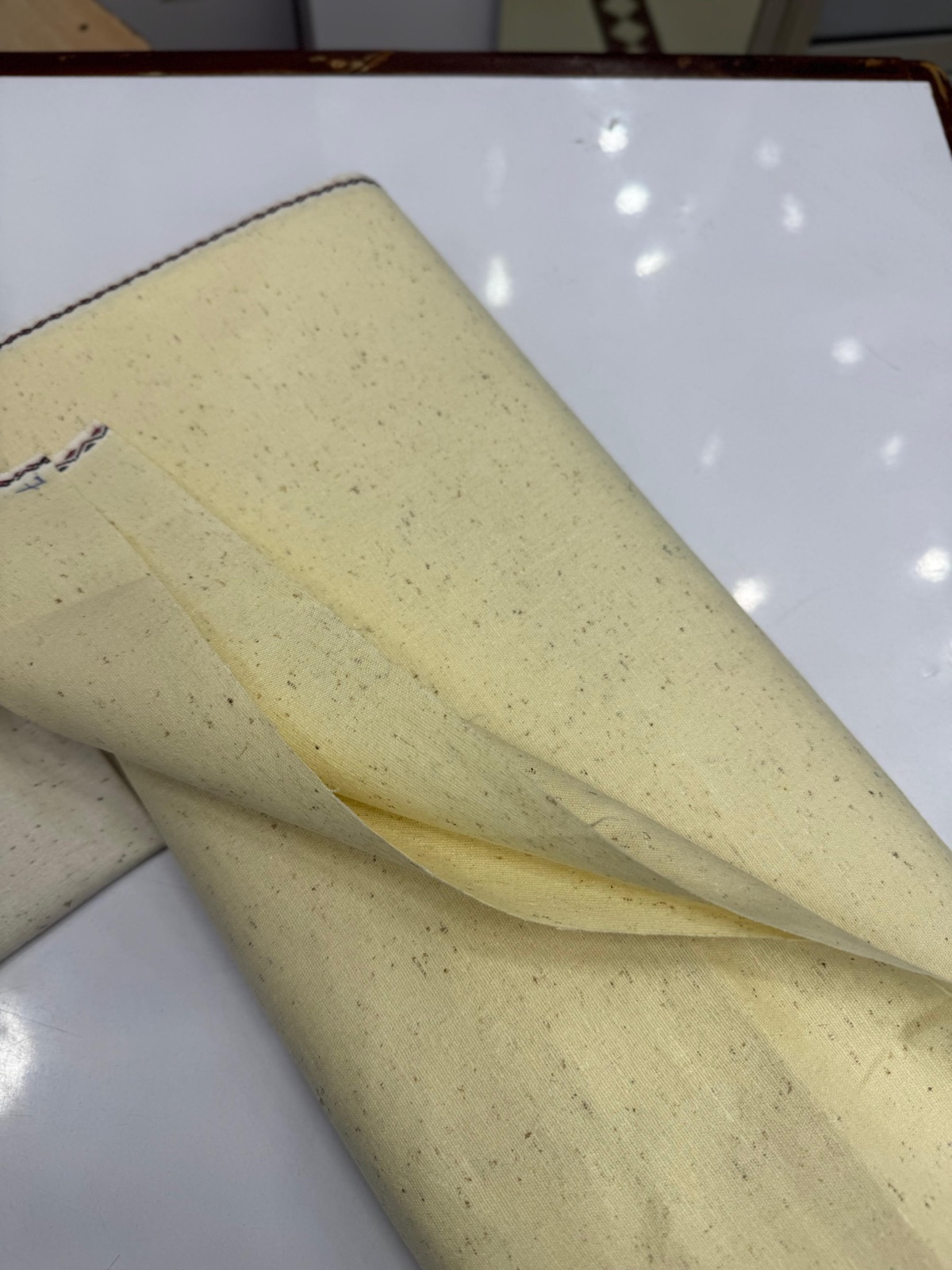 Cream Karandi